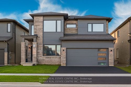 12 Swan Ave, Fonthill, ON, L0S1E6 | Card Image