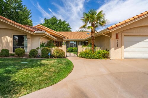 2952 S Jacob Hamblin Dr, St. George, UT, 84790-7802 | Card Image