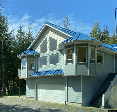 10709 Gena Rd, Ketchikan, AK, 99901-9216 | Card Image