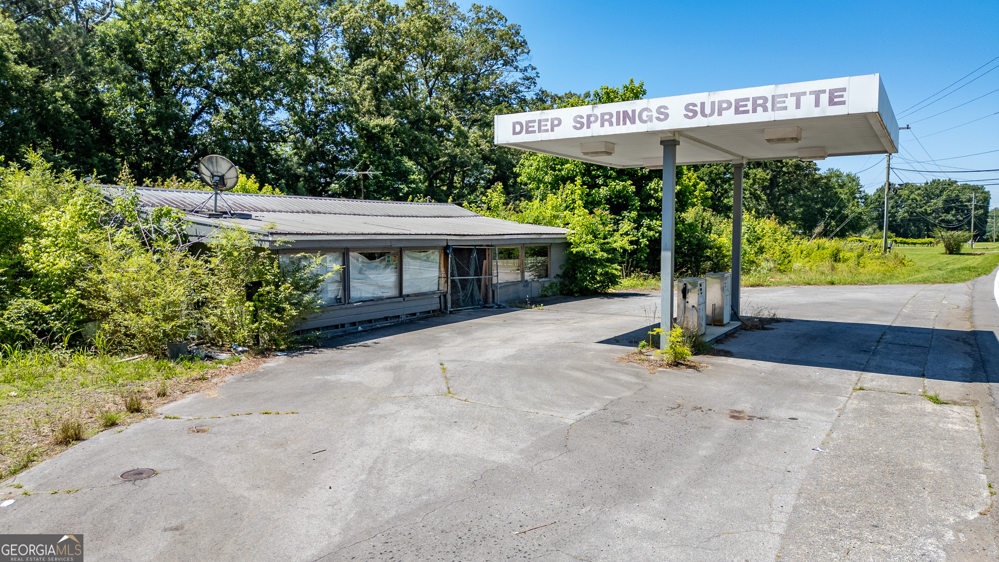 Commercial Sale in Dalton