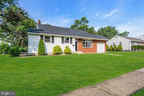 328 Ithaca Ave, DELRAN, NJ, 08075-1136 | Card Image