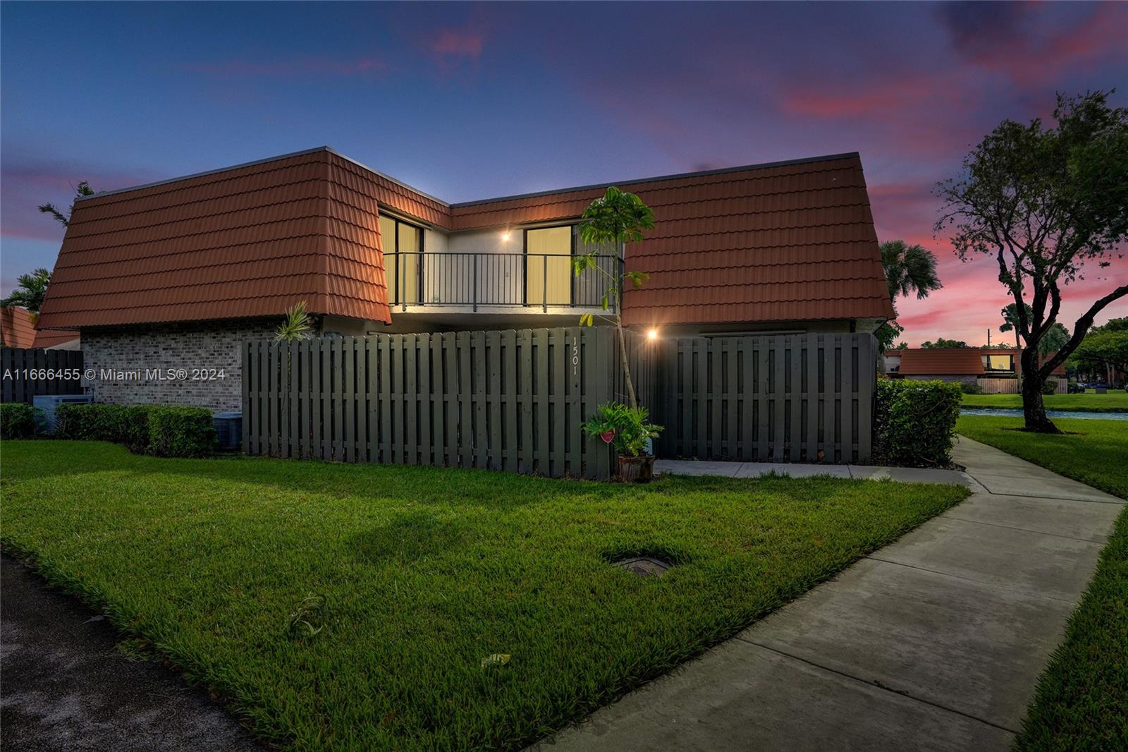110th Way, Davie, FL 33324