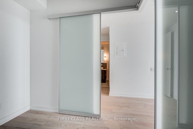 4111 - 161 Roehampton Ave, Condo with 2 bedrooms, 2 bathrooms and 1 parking in Toronto ON | Image 10