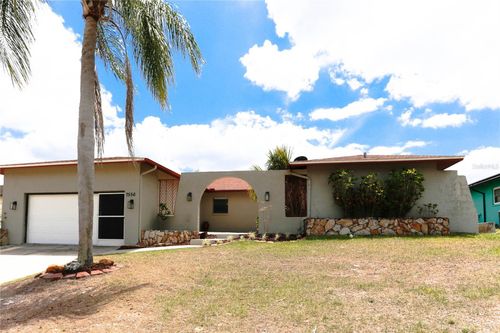 7556 High Pines Ct, PORT RICHEY, FL, 34668-5825 | Card Image