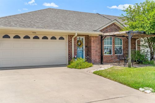 1006 Teresa Ct, Granbury, TX, 76048-1450 | Card Image