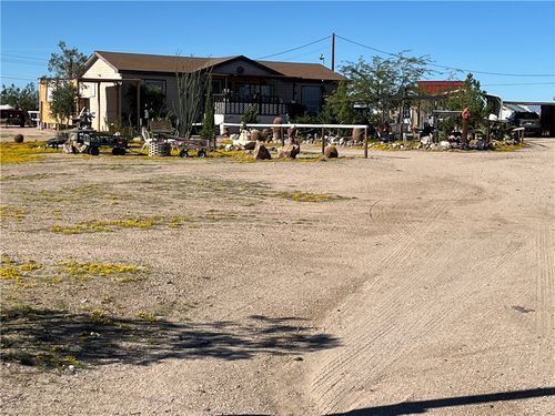 4233 W Mayan Dr, Golden Valley, AZ, 86413-7771 | Card Image