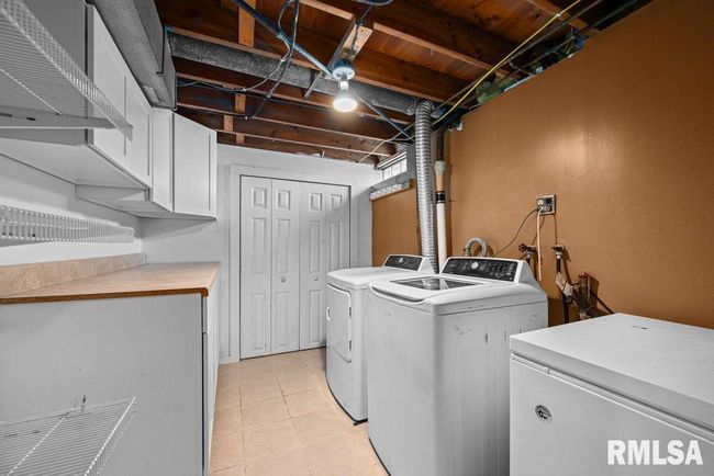 2920 E 35 Th St, House other with 4 bedrooms, 2 bathrooms and null parking in Davenport IA | Image 32