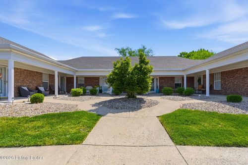8631 Applegate Village Dr, Louisville, KY, 40219 | Card Image