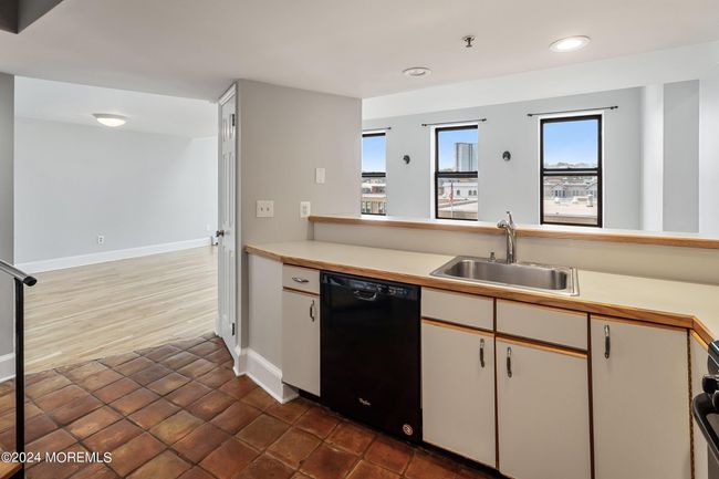 501 - 1115 Willow Ave, Condo with 3 bedrooms, 3 bathrooms and null parking in Hoboken NJ | Image 16