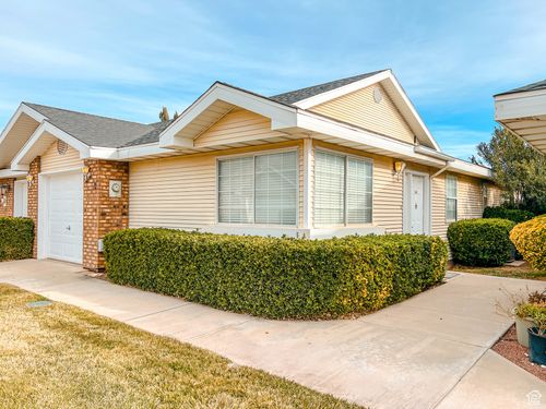 2051 W Canyon View Dr, St George, UT, 84770-5896 | Card Image