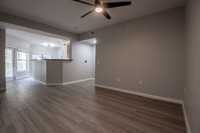 APT-611 - 2320 Gracy Farms Ln, Condo with 2 bedrooms, 2 bathrooms and 1 parking in Austin TX | Image 7