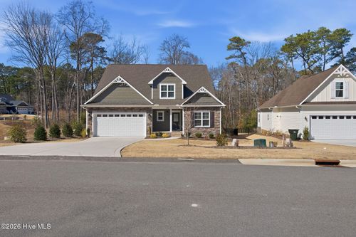 605 Jumper Ct, Southern Pines, NC, 28387-3342 | Card Image