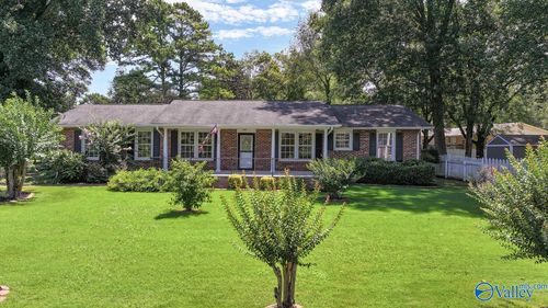 213 Spring Valley Ct Sw, Huntsville, AL, 35802-1505 | Card Image