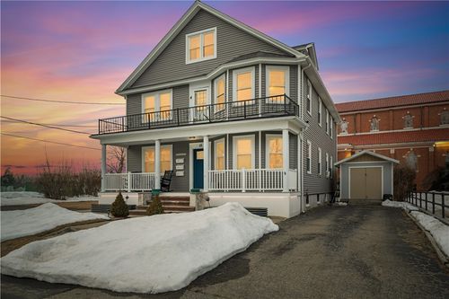 15 Vallone Rd, Cranston, RI, 02920-5222 | Card Image