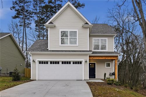 832 Vandar Dr, Winston Salem, NC, 27106-4748 | Card Image