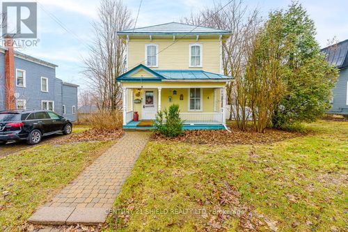 48 St George St E, Alexandria, ON, K0C1A0 | Card Image