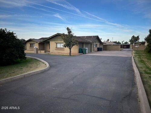 2042 N Center Street, Mesa, AZ, 85201 | Card Image