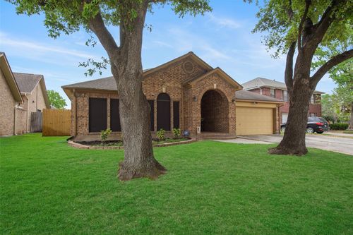 12714 Hidden Castle Dr, Houston, TX, 77015-2025 | Card Image