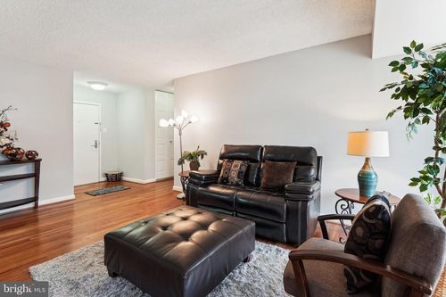 apt-129-4500 S Four Mile Run Dr, ARLINGTON, VA, 22204-3535 | Card Image