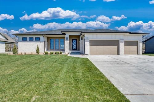 260 S Ciderbluff Cir, Goddard, KS, 67052-8998 | Card Image