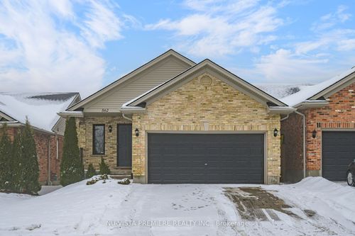 562 Bluebell Rd, London, ON, N5X4L2 | Card Image