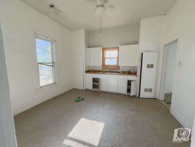 901 S Walnut St, House other with 3 bedrooms, 2 bathrooms and null parking in BRADY TX | Image 14