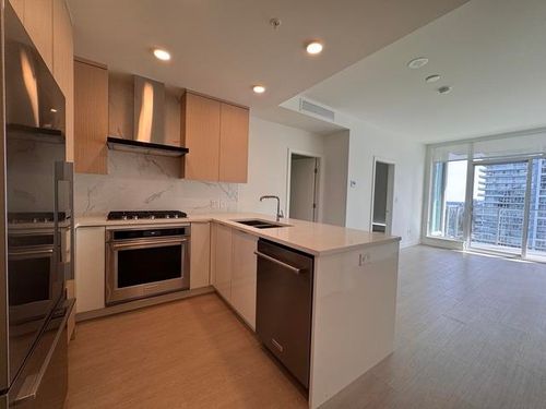 1307-699 Whiting Way, Coquitlam, BC, V3J0N7 | Card Image