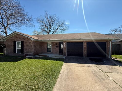 7509 Mockingbird Ln, Texas City, TX, 77591-3524 | Card Image