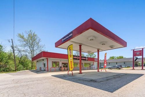 1530 Shopes Creek Rd, Ashland, KY, 41102-9743 | Card Image