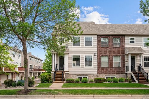 2099 Clover Ridge Dr, Chaska, MN, 55318-2953 | Card Image