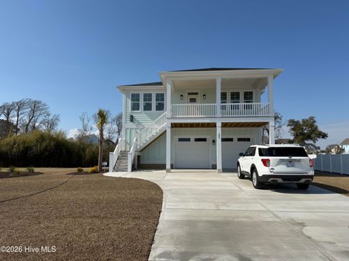389 Coastline Cir, Cedar Point, NC, 28584-0225 | Card Image