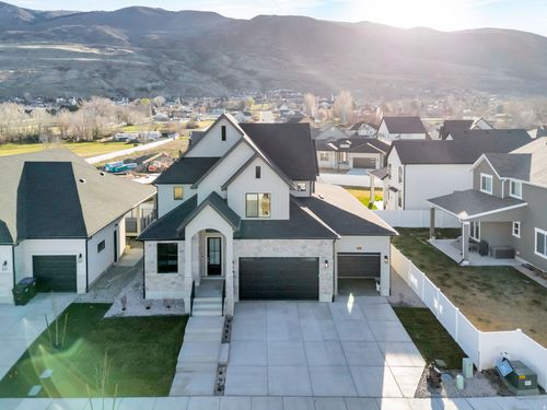 2132 N 725 W, Centerville, UT, 84014-2616 | Card Image