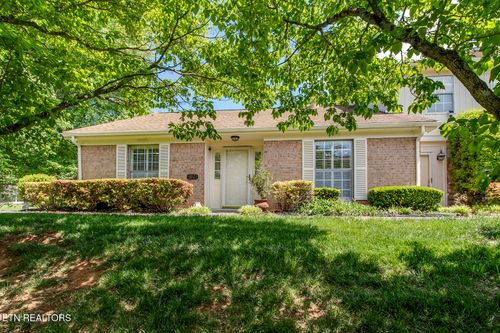 1017-7914 Gleason Dr, Knoxville, TN, 37919-5402 | Card Image