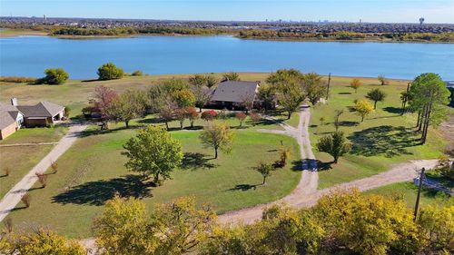 679 Doe Creek Rd, Little Elm, TX, 75068-4807 | Card Image