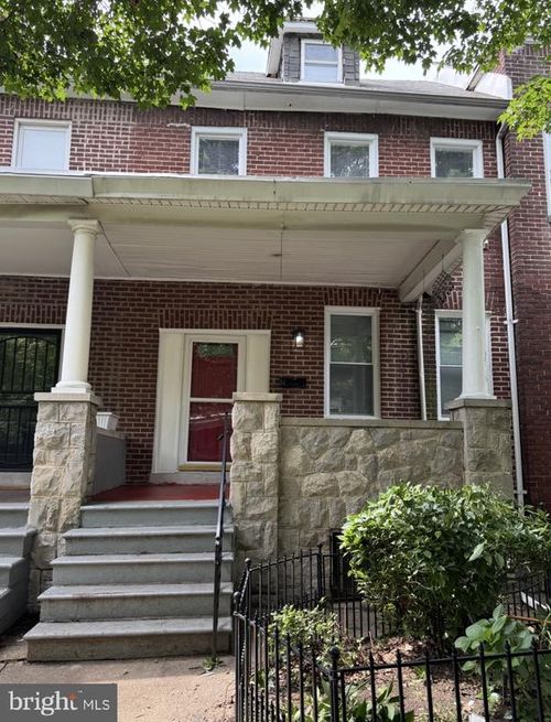 2216 Whittier Ave, BALTIMORE, MD, 21217-1947 | Card Image