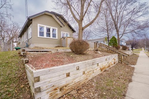 614 8th Ave N, Saint Cloud, MN, 56303-3532 | Card Image