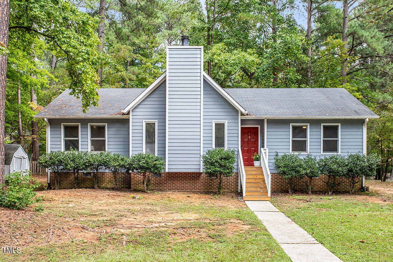 Hampton Ct, Chapel Hill, NC 27514