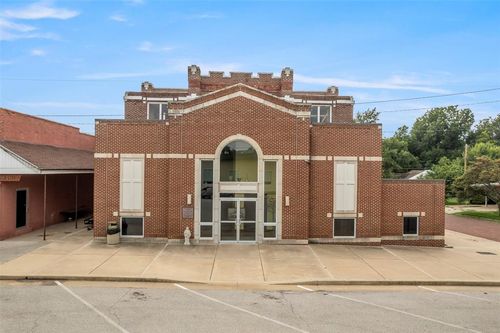 117 W Grand Ave, Tonkawa, OK, 74653-3017 | Card Image