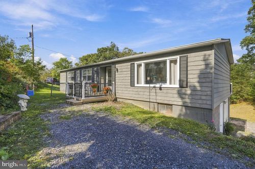 1994 Old Furnace Rd, RIDGELEY, WV, 26753-7674 | Card Image