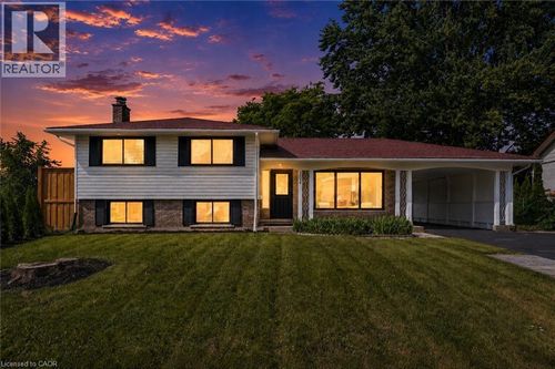 299 Dale Cres, Waterloo, ON, N2J3Y4 | Card Image