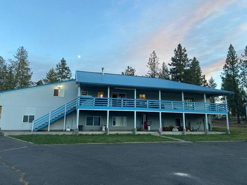 19850 Rocking Horse Rd, Bend, OR, 97702-8942 | Card Image