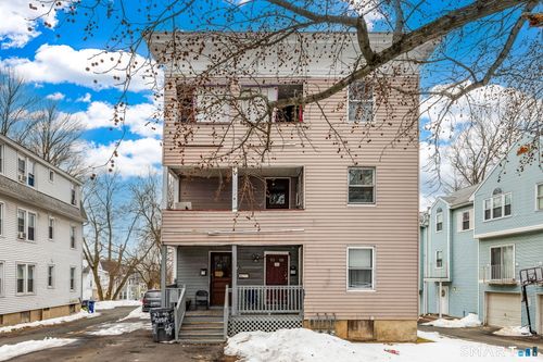 37 Zion St, Hartford, CT, 06106-3864 | Card Image