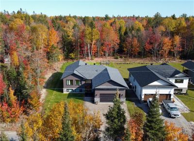 258 Larocque Rd, House other with 5 bedrooms, 3 bathrooms and 6 parking in North Bay ON | Image 2