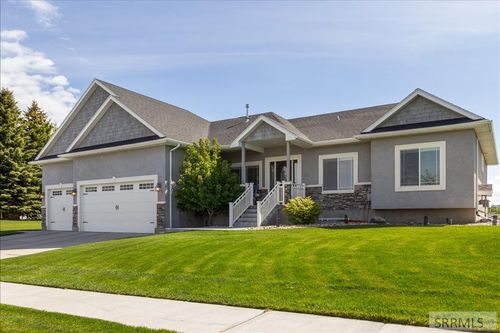 653 S 4th E, Rexburg, ID, 83440-5305 | Card Image