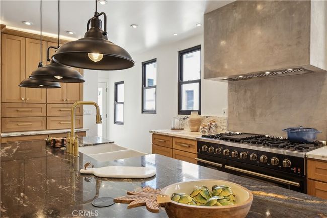TOP FLOOR KITCHEN | Image 11