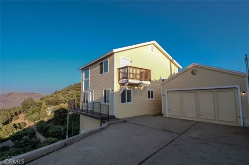 3305 Oakwood Dr, Julian, CA, 92036 | Card Image
