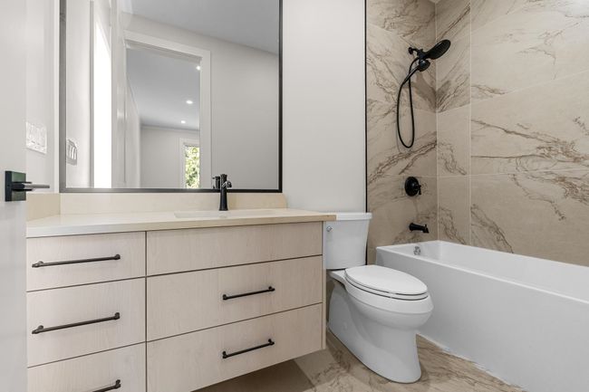 1415 Pipeline Pl, House other with 8 bedrooms, 9 bathrooms and 4 parking in Coquitlam BC | Image 28