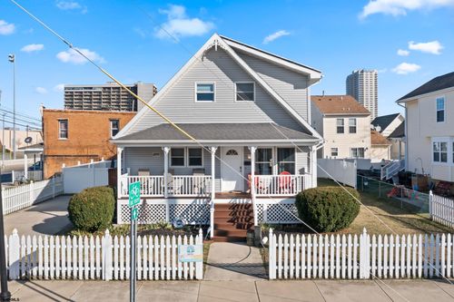 137 N Massachusetts Ave, Atlantic City, NJ, 08401 | Card Image