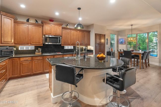 1/2 MOON BREAKFAST BAR!!! | Image 12
