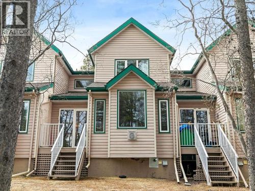 2-75 Thompson Rd, Whitehorse, YT, Y1A0C7 | Card Image